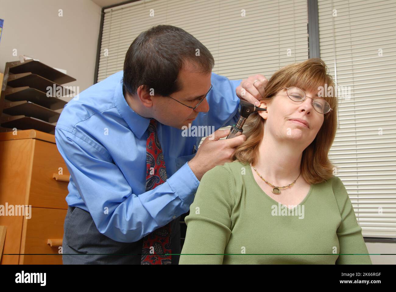 Audiologists hi-res stock photography and images - Alamy
