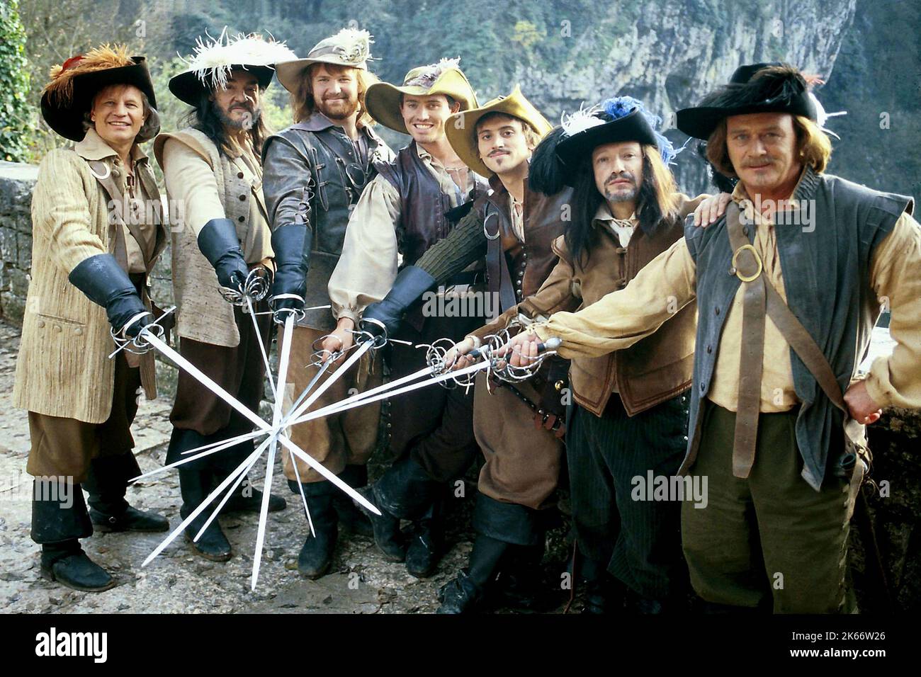 Мушкетер 2004. Мушкетер 2004. Мадемуазель мушкетер 2004. La femme musketeer, 2004. Мадемуазель мушкетер 2004.