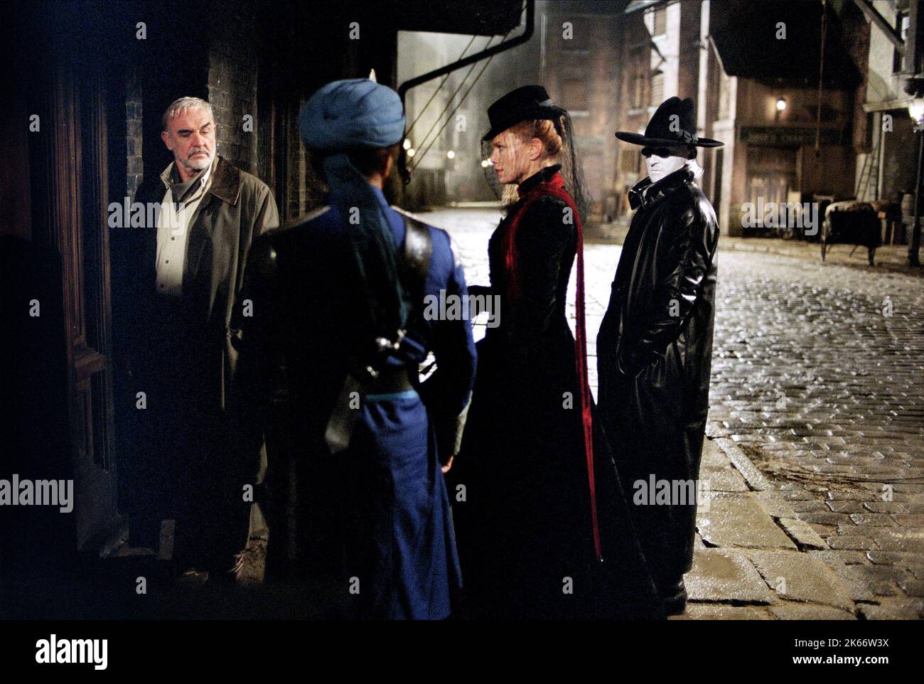 SEAN CONNERY, NASEERUDDIN SHAH, PETA WILSON, TONY CURRAN, THE LEAGUE OF EXTRAORDINARY GENTLEMEN, 2003 Stock Photo