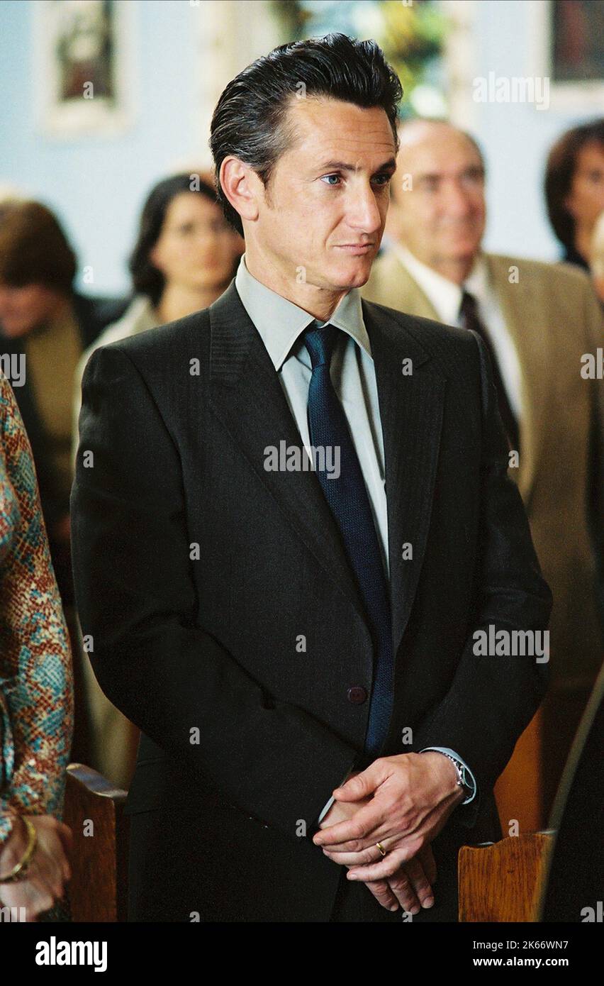 SEAN PENN, MYSTIC RIVER, 2003 Stock Photo