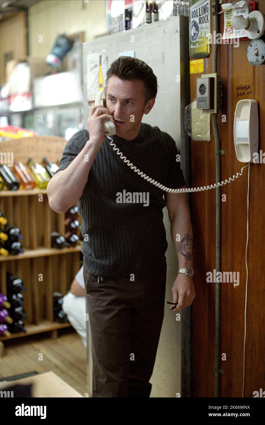 SEAN PENN, MYSTIC RIVER, 2003 Stock Photo Alamy