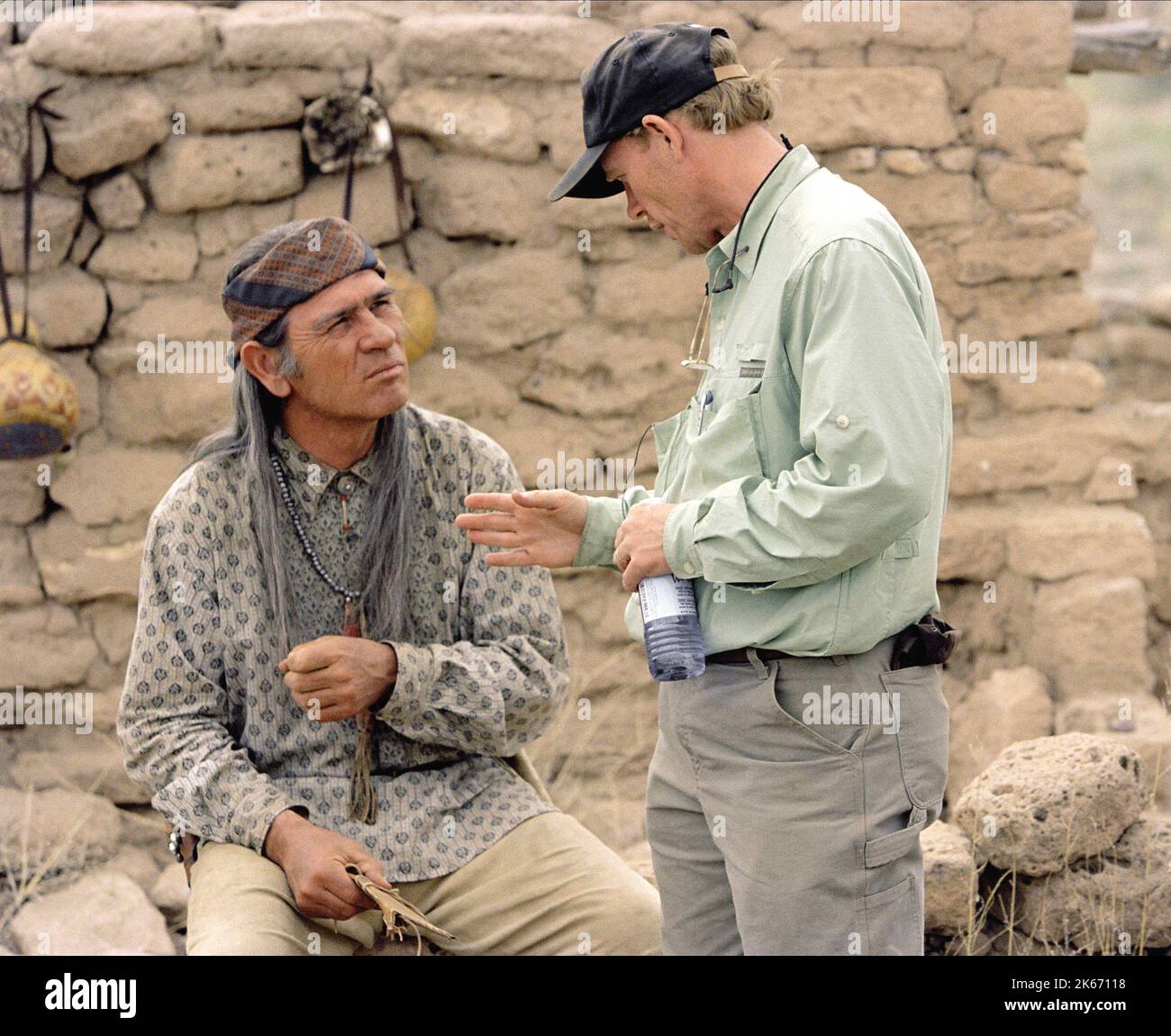 Tommy lee jones ron missing hi-res stock photography and images - Alamy