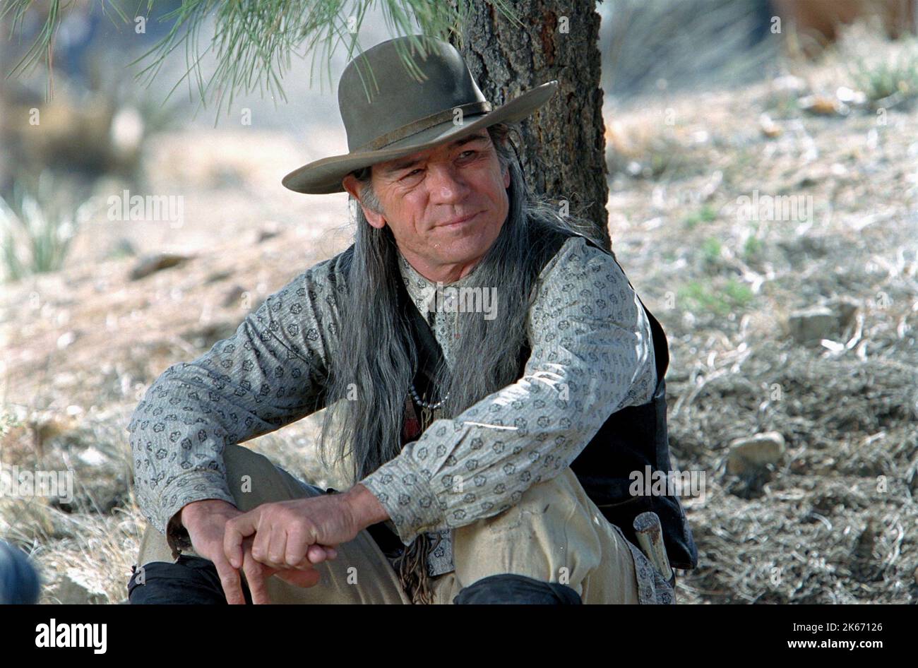 TOMMY LEE JONES, THE MISSING, 2003 Stock Photo - Alamy