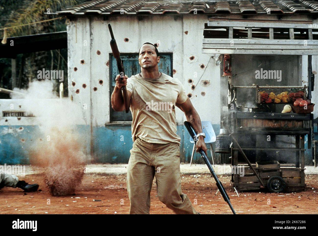 DWAYNE 'THE ROCK' JOHNSON, WELCOME TO THE JUNGLE, 2003 Stock Photo - Alamy