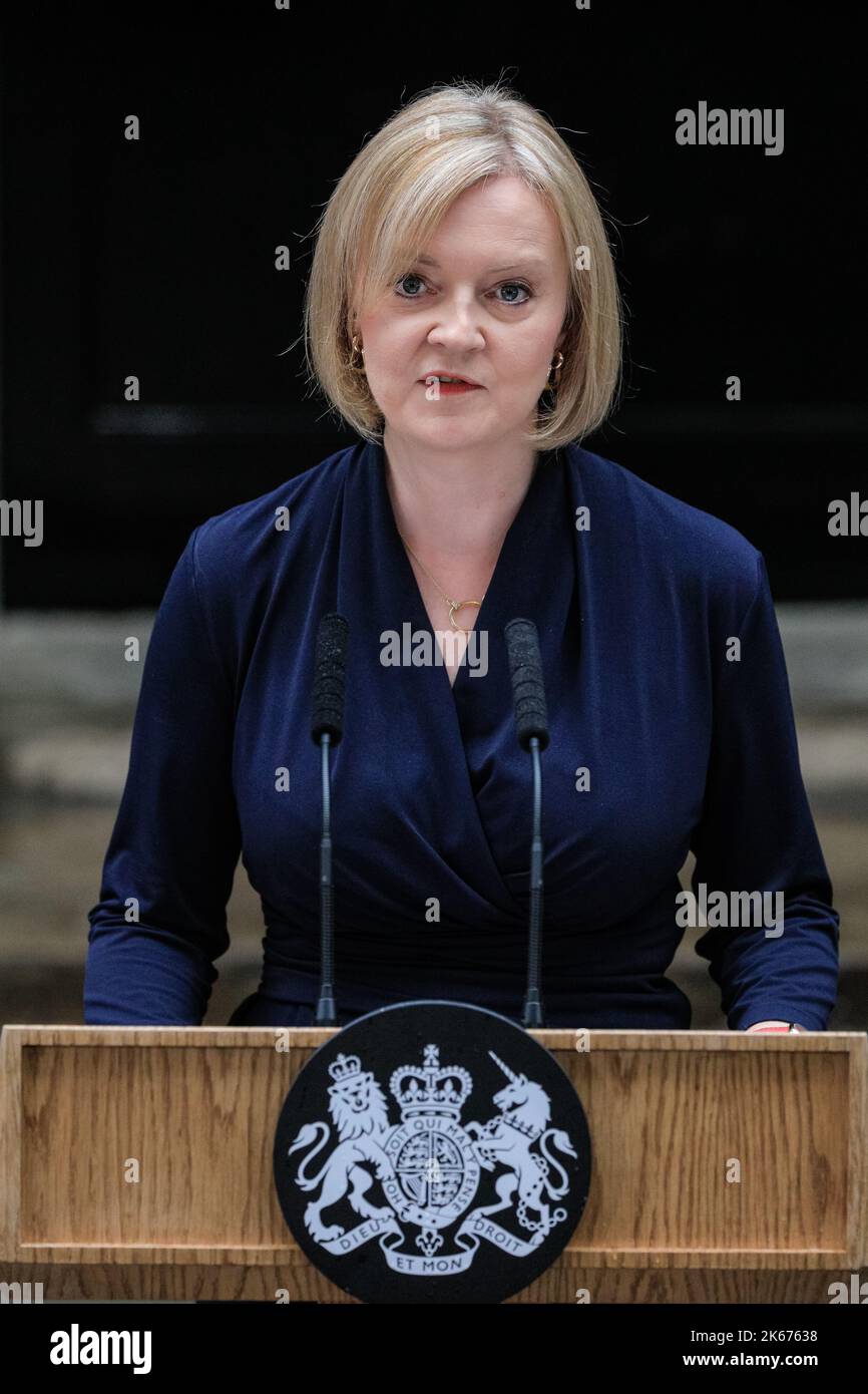 Liz Truss (Elizabeth Truss),  MP, British Prime Minister of the United Kingdom speaking on lectern,  Downing Street, London Stock Photo