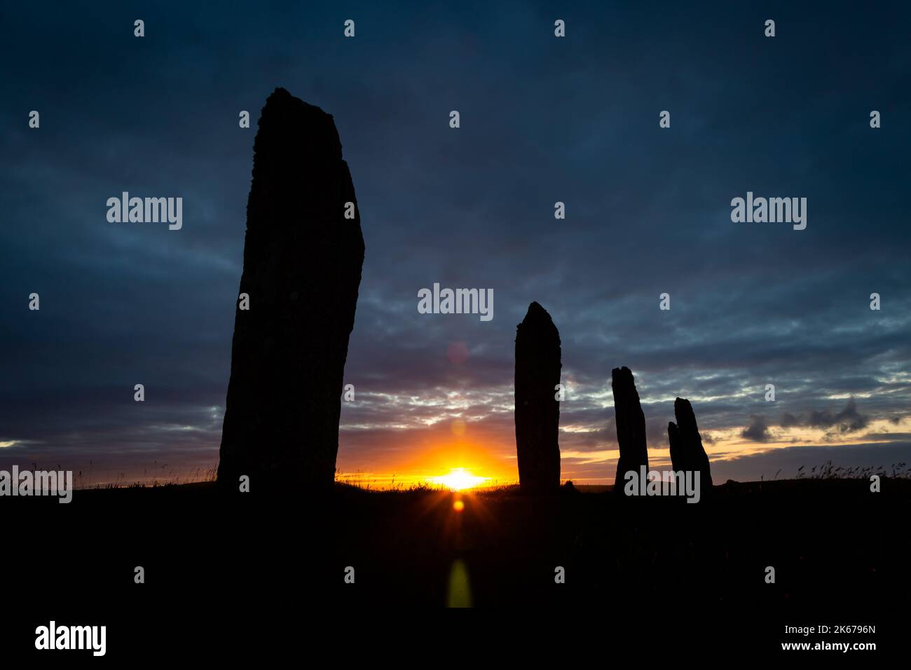 standing-stones-at-sunset-the-ring-of-brodgar-orkney-islands-uk-2022