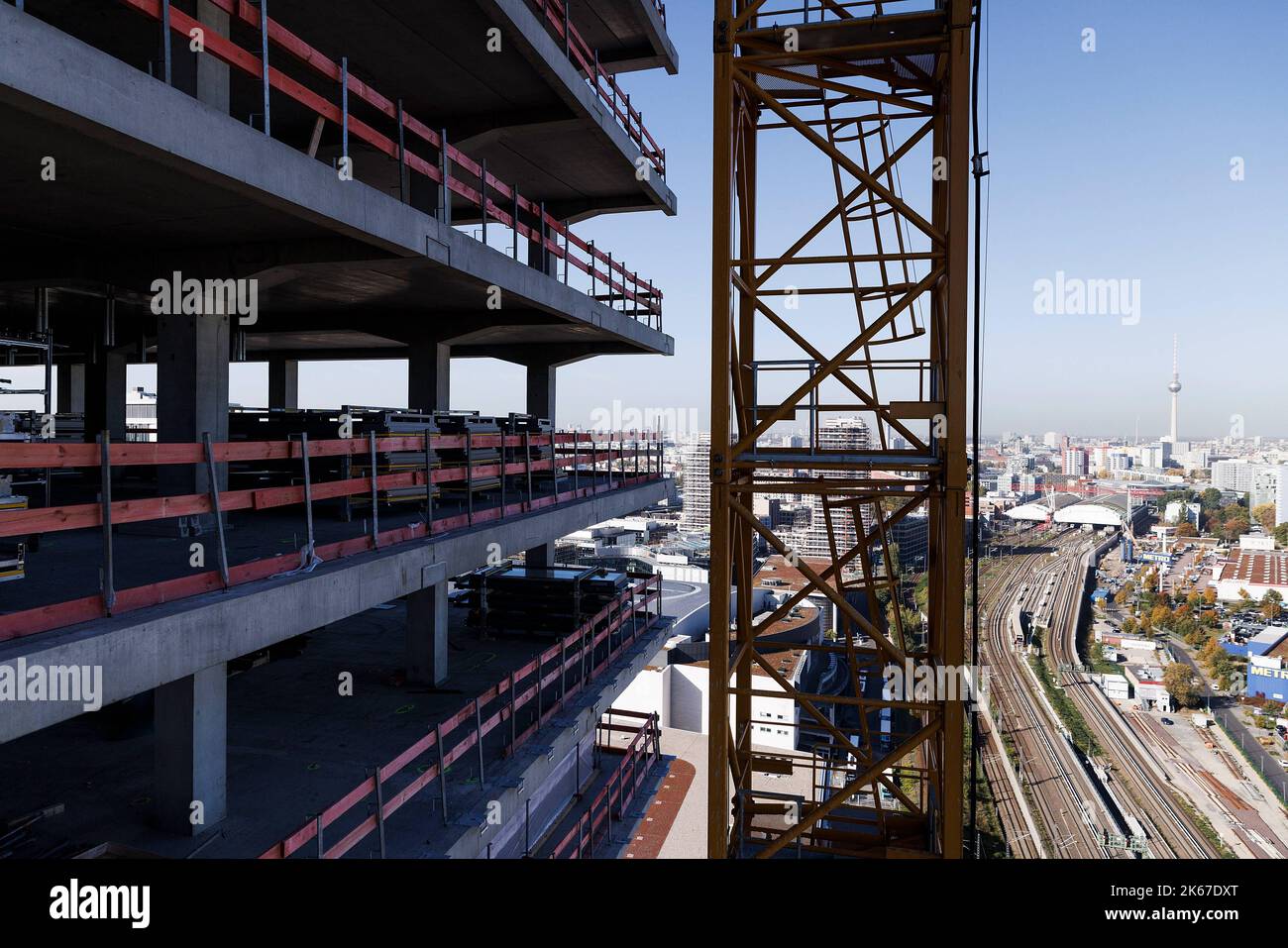 berlin-germany-12th-oct-2022-view-of-the-berlin-tv-tower-r-from