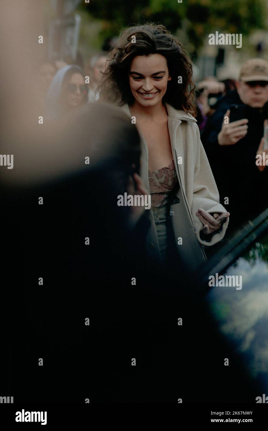 Street style, Emma Mackey arriving at Acne Spring Summer 2023 show