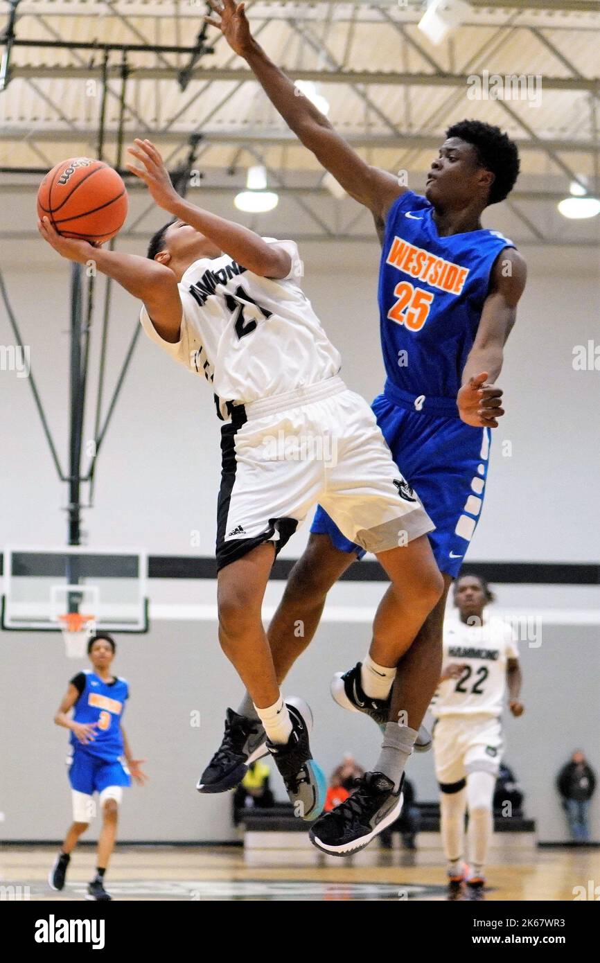 A vertical shot of Hammond and Westside playing basketball in Indiana's