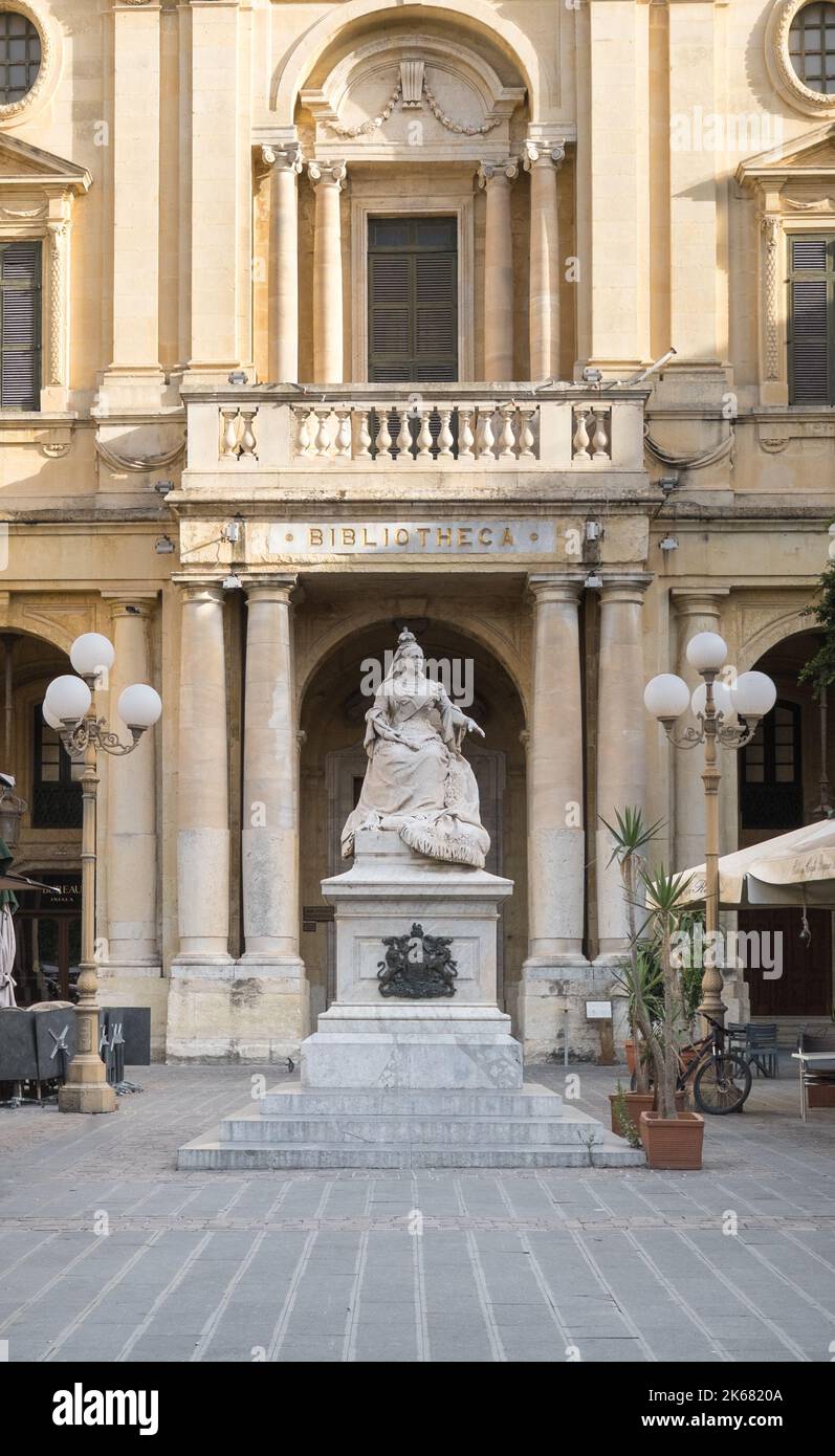 Queen Victoria Statue Republic Square Valletta Malta Stock Photo Alamy