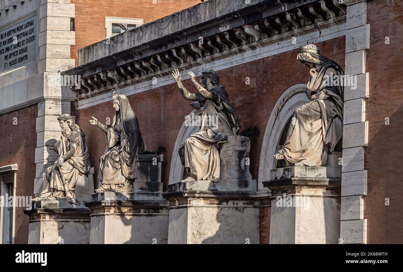 Verano monumental cemetery hi-res stock photography and images - Alamy
