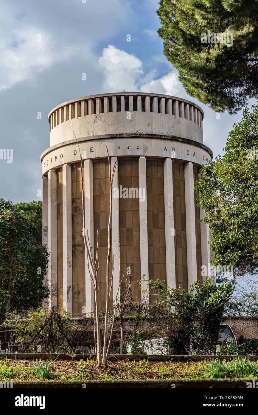 Campo verano cemetery in rome hi-res stock photography and images - Alamy