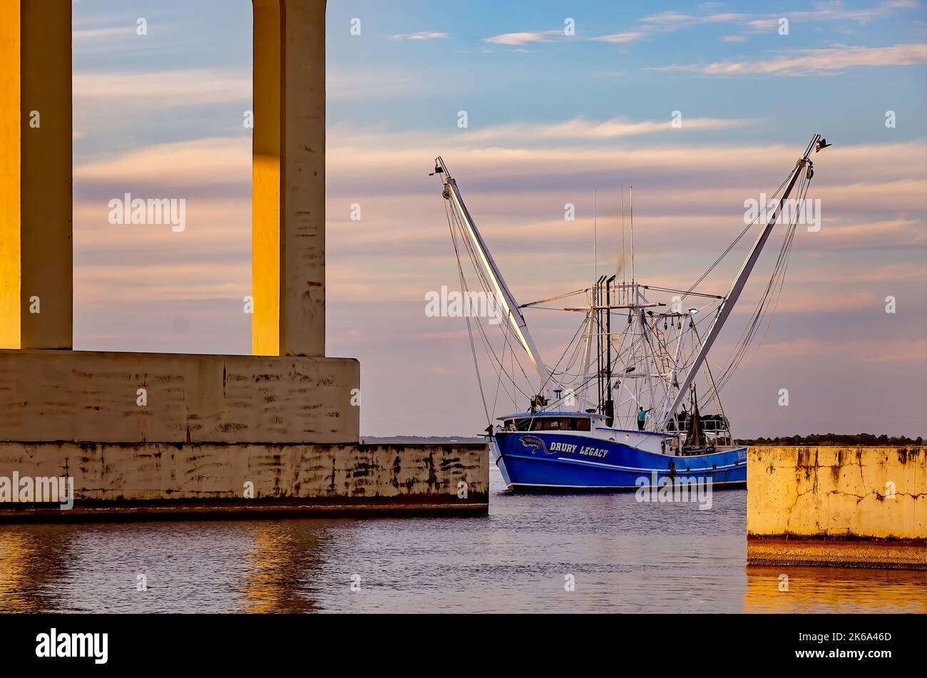 Pascagoula river bridge hires stock photography and images Alamy