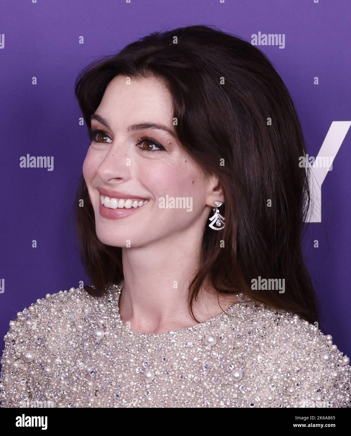 New York United States 12th Oct 2022 Anne Hathaway Arrives At The new-york-united-states-12th-oct-2022-anne-hathaway-arrives-at-the