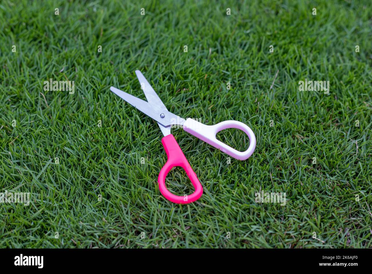 Careful caution cut blade hi-res stock photography and images - Alamy