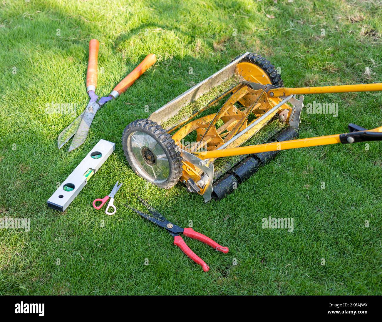 Lawn and gardening service hires stock photography and images Alamy