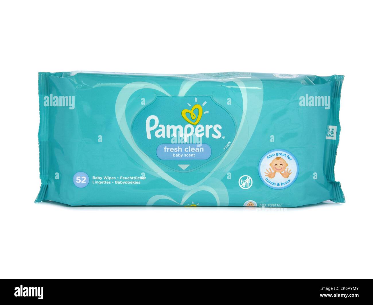 Paquets de Pampers Kandoo lingettes de marque sont vus sur une étagère de  supermarché, à New York, le jeudi 12 février, 2015. Les lingettes y compris  d'autres marques, qui sont annoncés comme