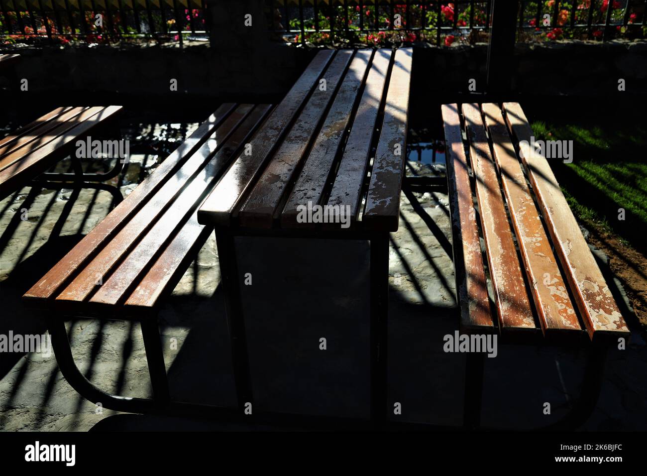 Wooden benches from Dubai park Stock Photo Alamy