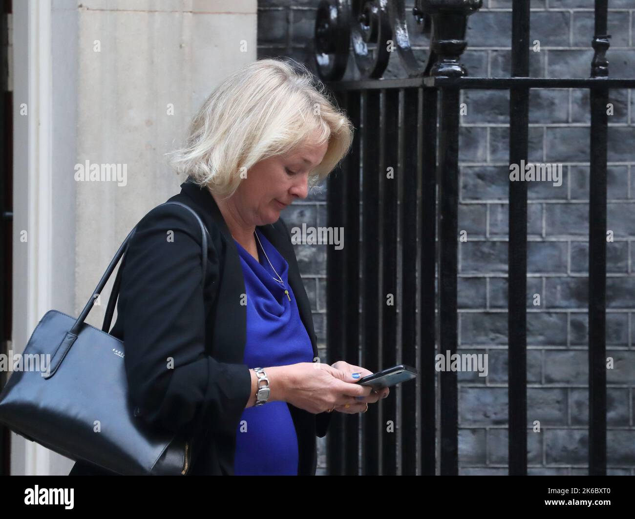 London, UK, 11th October 2022. Minister of State for Development Vicky Ford leaves Downing Street No 10 after the weekly Cabinet Meeting. Stock Photo