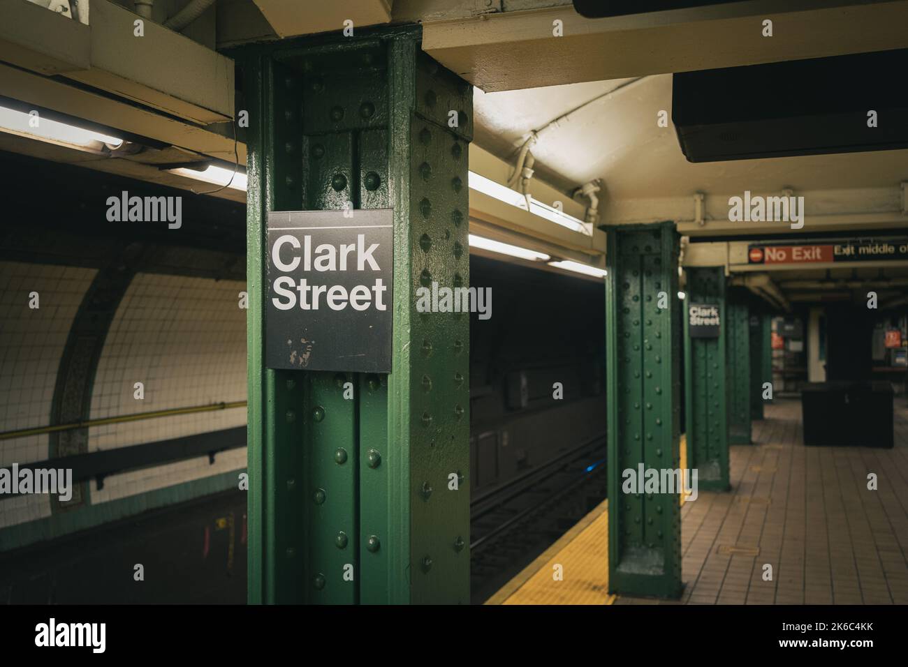 Clark Street Subway Station Sign, Brooklyn, New York Stock Photo Alamy