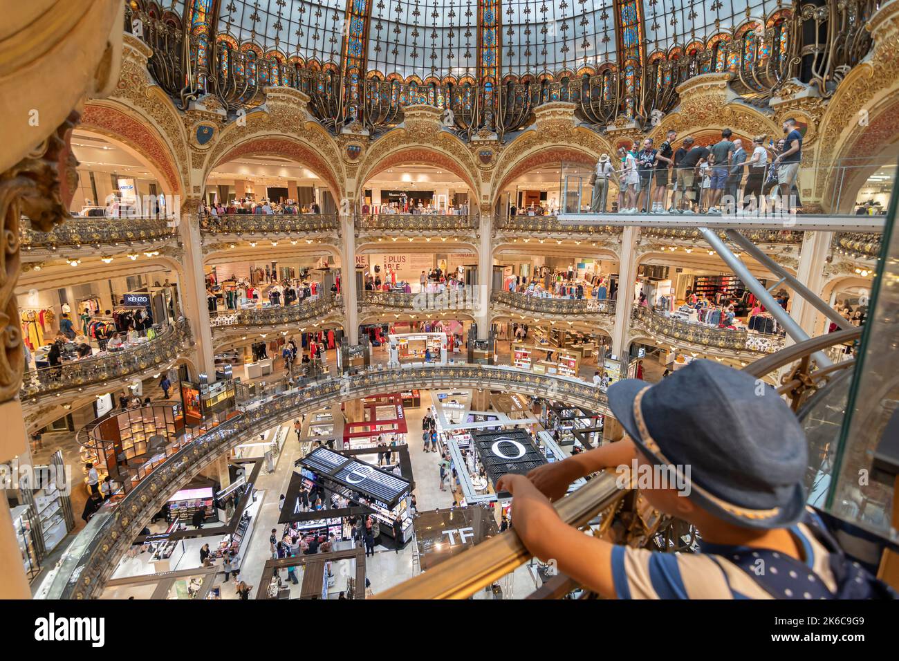 Galeries lafayette champs elysees hi-res stock photography and images -  Alamy