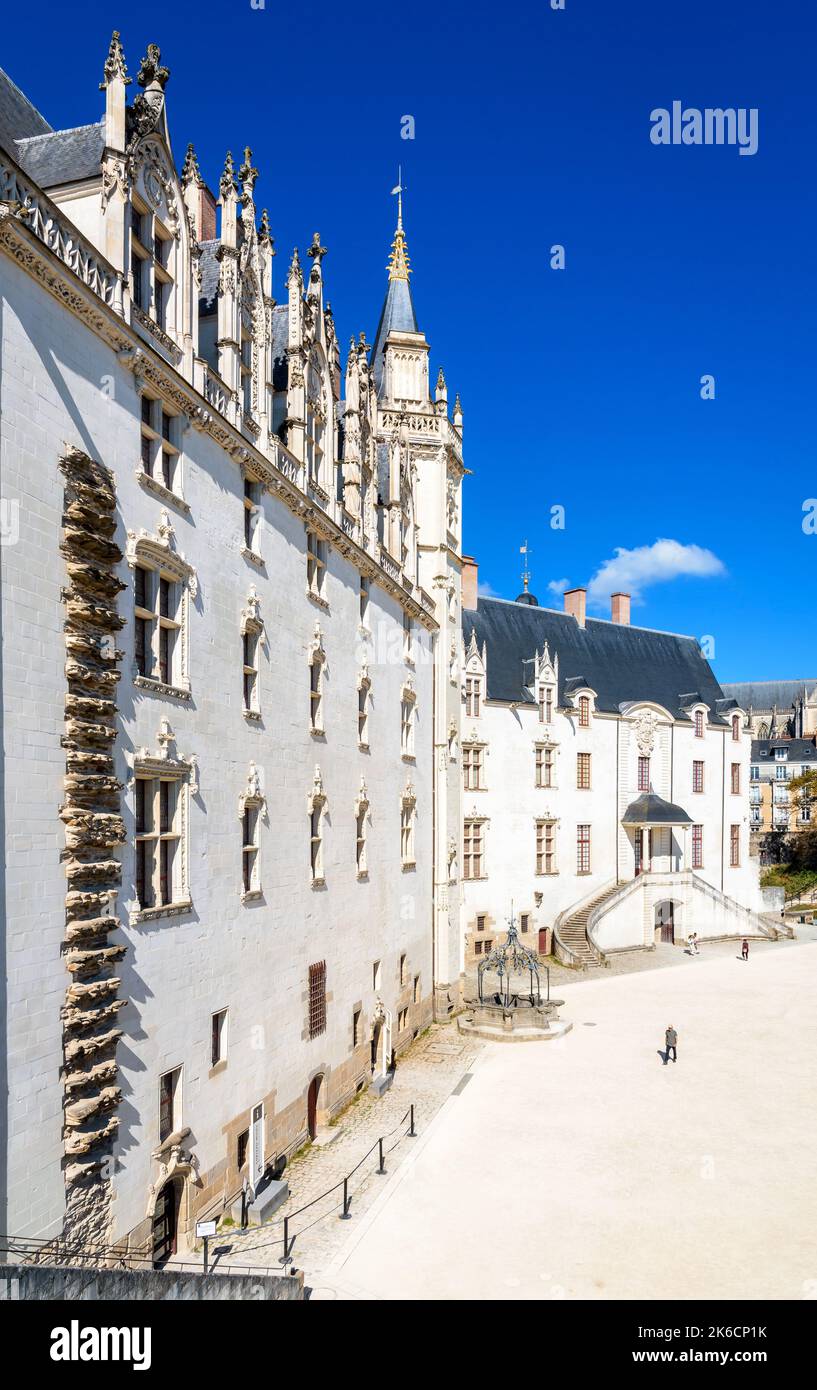 The Grand Logis and Grand Gouvernement buildings in the Château des Ducs de Bretagne (Castle of the Dukes of Brittany) in Nantes, France. Stock Photo