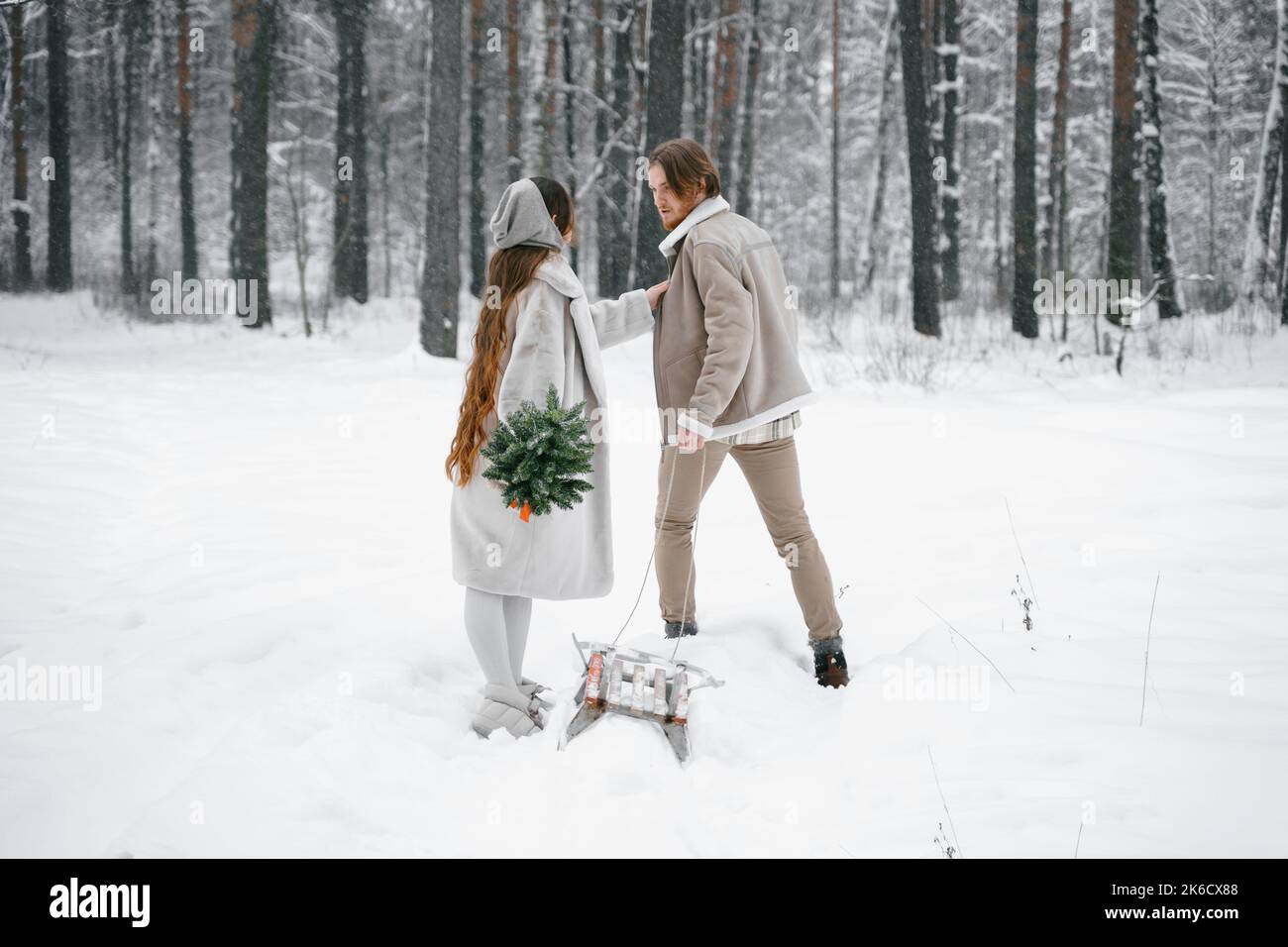 Cozy winter couple hi-res stock photography and images - Alamy