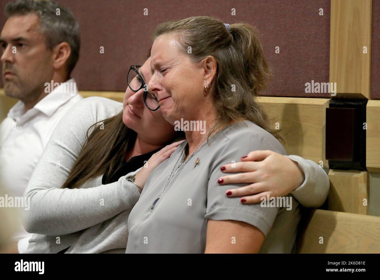 Fort Lauderdale, USA. 01st May, 2019. Debbi Hixon, the widow of victim Chris Hixon, is consoled in court by close family friend Jennifer Valliere during a hearing for Parkland school shooting suspect Nikolas Cruz at the Broward Courthouse in Fort Lauderdale, Fla. on Wednesday, May 1, 2019. Cruz was in court for a motion by the Public Defender's Office to withdraw from the case due to Cruz receiving an inheritance that can be used to pay for a private attorney. (Photo by Mike Stocker/South Florida Sun-Sentinel/TNS/Sipa USA) Credit: Sipa USA/Alamy Live News Stock Photo