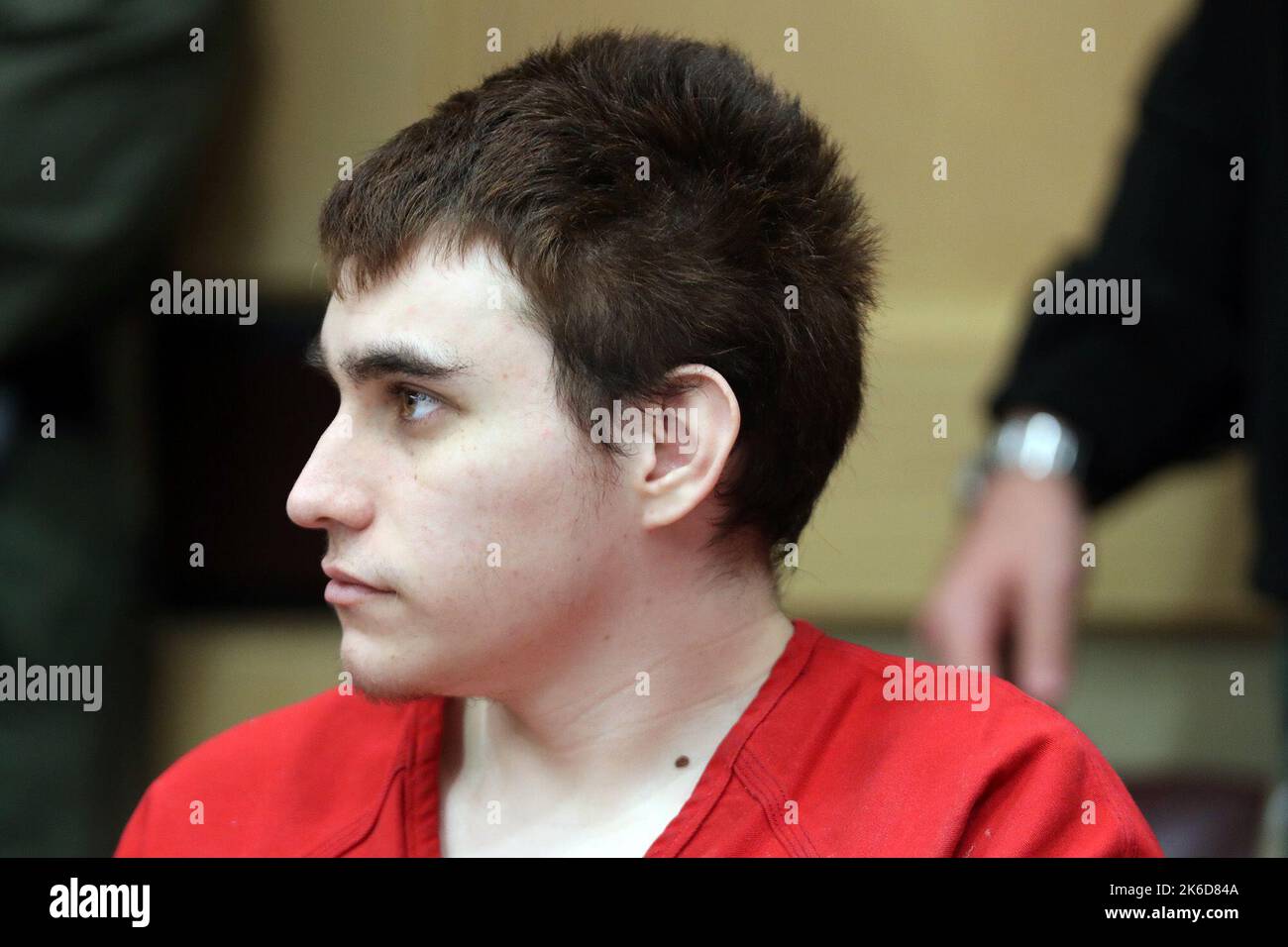 Ft. Lauderdale, USA. 27th Jan, 2020. Parkland school shooter Nikolas Cruz appears in court during a pre-trial hearing at the Broward County Courthouse in Fort Lauderdale on Monday, Jan. 27, 2020, on four criminal counts stemming from his alleged attack on a Broward jail guard in November 2018. Cruz is accused of punching Sgt. Ray Beltran, wrestling him to the ground and taking his stun gun. (Photo by Amy Beth Bennett/Sun Sentinel/TNS/Sipa USA) Credit: Sipa USA/Alamy Live News Stock Photo