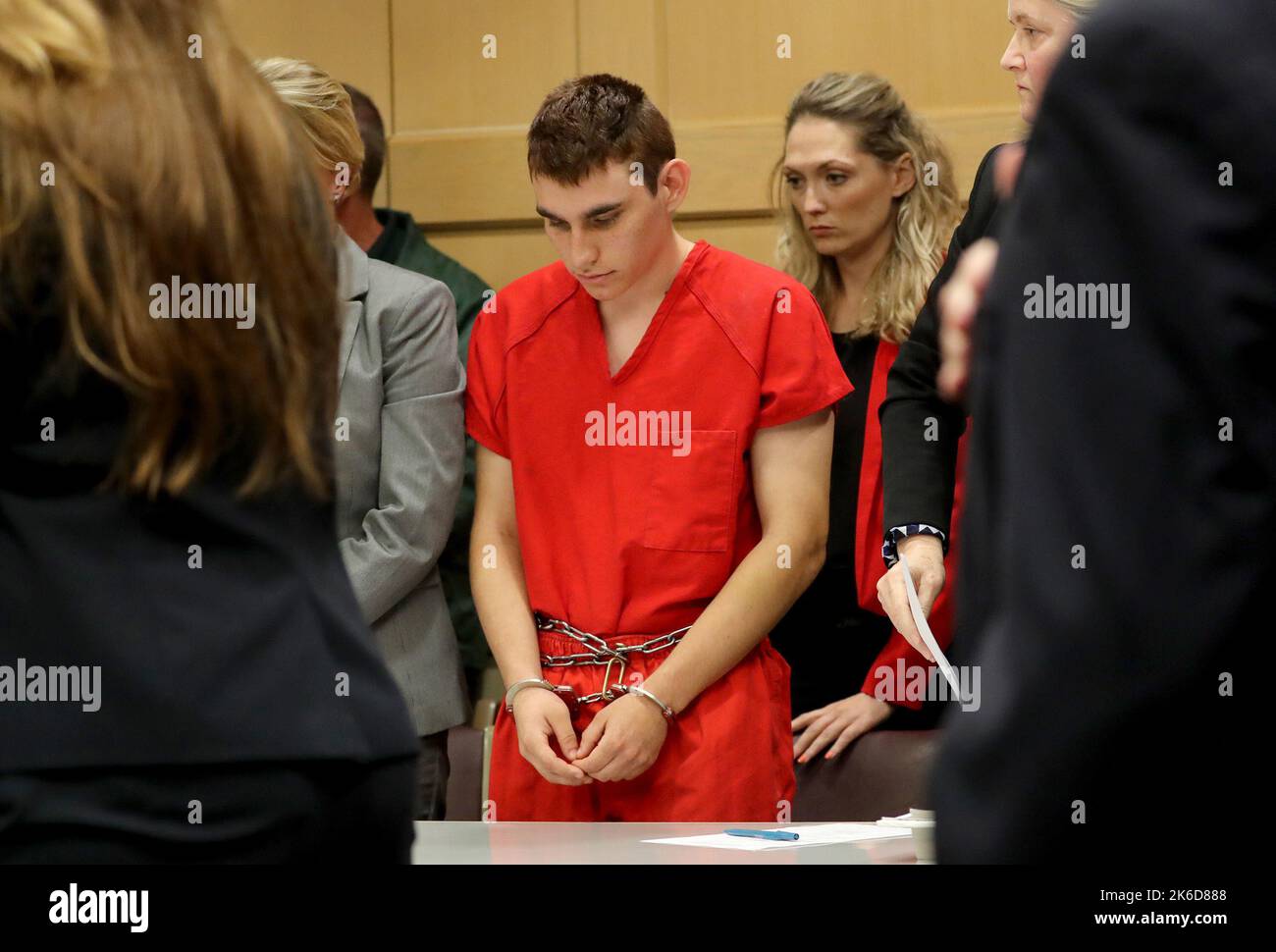 Ft. Lauderdale, USA. 20th Feb, 2018. Nikolas Cruz appears in court for a status hearing before Broward Circuit Judge Elizabeth Scherer on Monday, Feb. 19, 2018. Cruz is facing 17 charges of premeditated murder in the mass shooting at Marjory Stoneman Douglas High School in Parkland, Fla. (Photo by Mike Stocker/Sun Sentinel/TNS/Sipa USA) Credit: Sipa USA/Alamy Live News Stock Photo