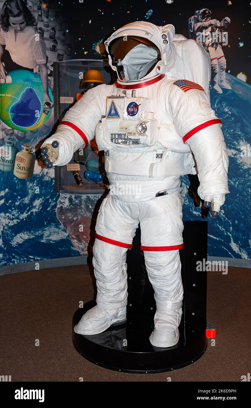 NASA space suit, shuttle, white, display, 1981-2011, Extravehicular Mobility Unit, EMU, contains DuPont inventions, Hagley Museum, Delaware, Wilmingto Stock Photo