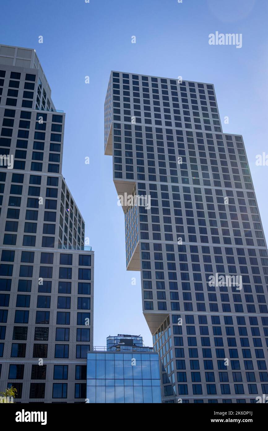 Greenpoint Landing Eagle & West towers, Greenpoint, Brooklyn, New York