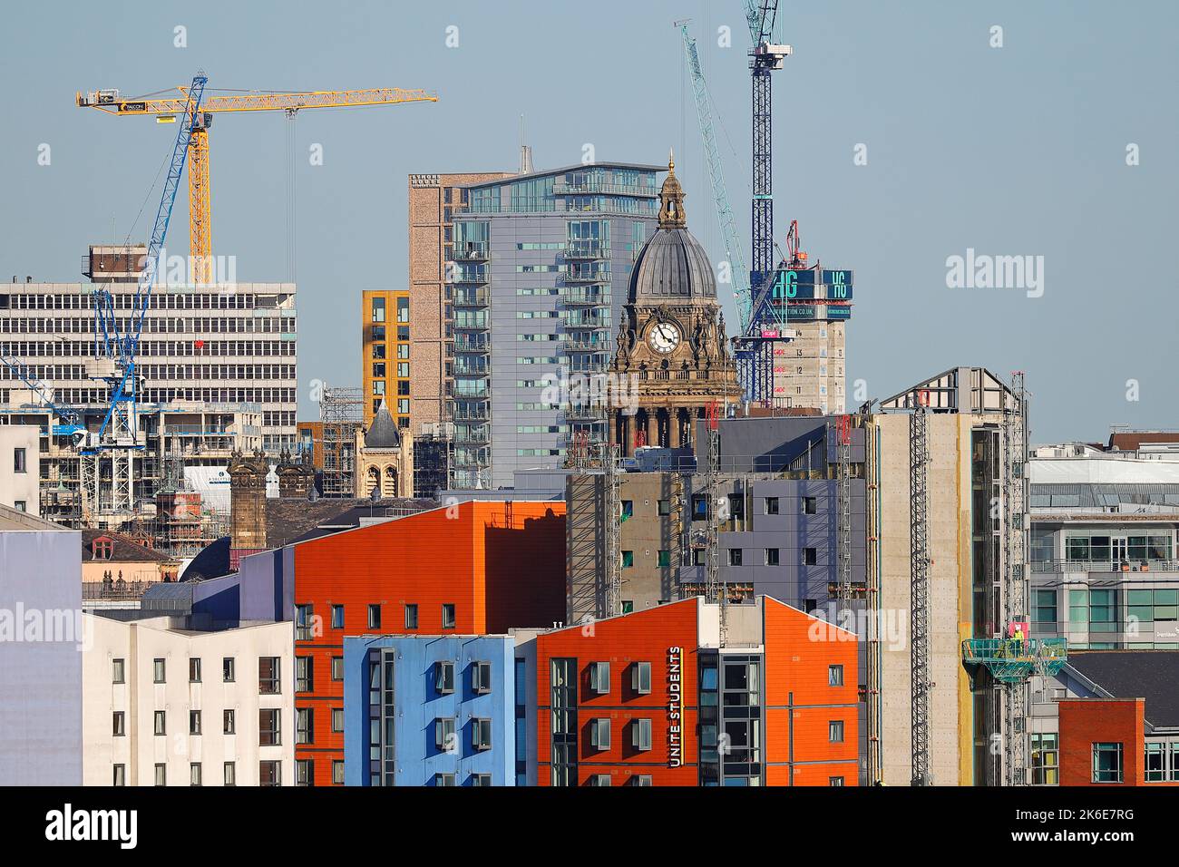 Cladding upgrade hi-res stock photography and images - Alamy