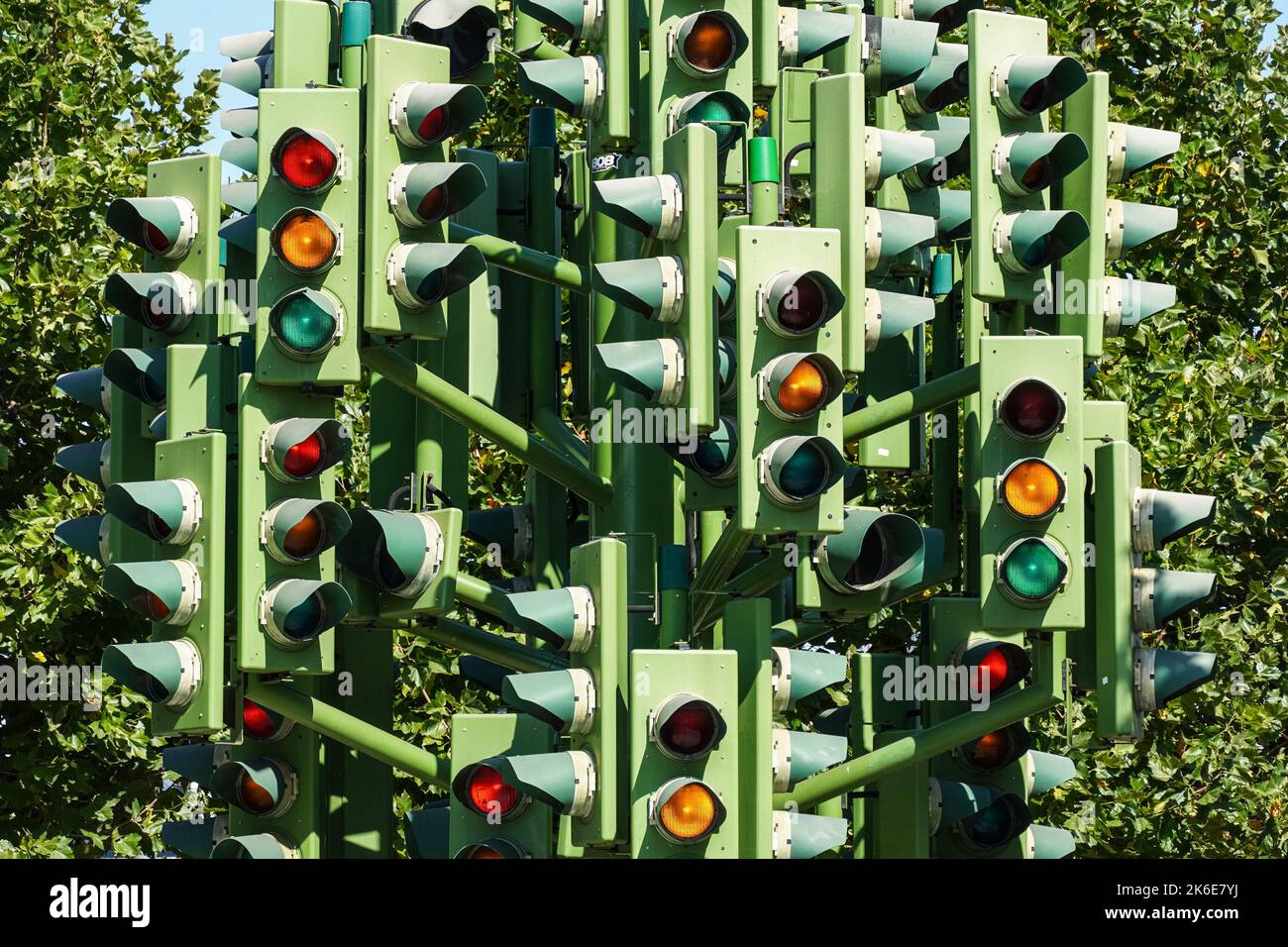 Traffic Light Tree sculpture by Pierre Vivant at Canary Wharf, London