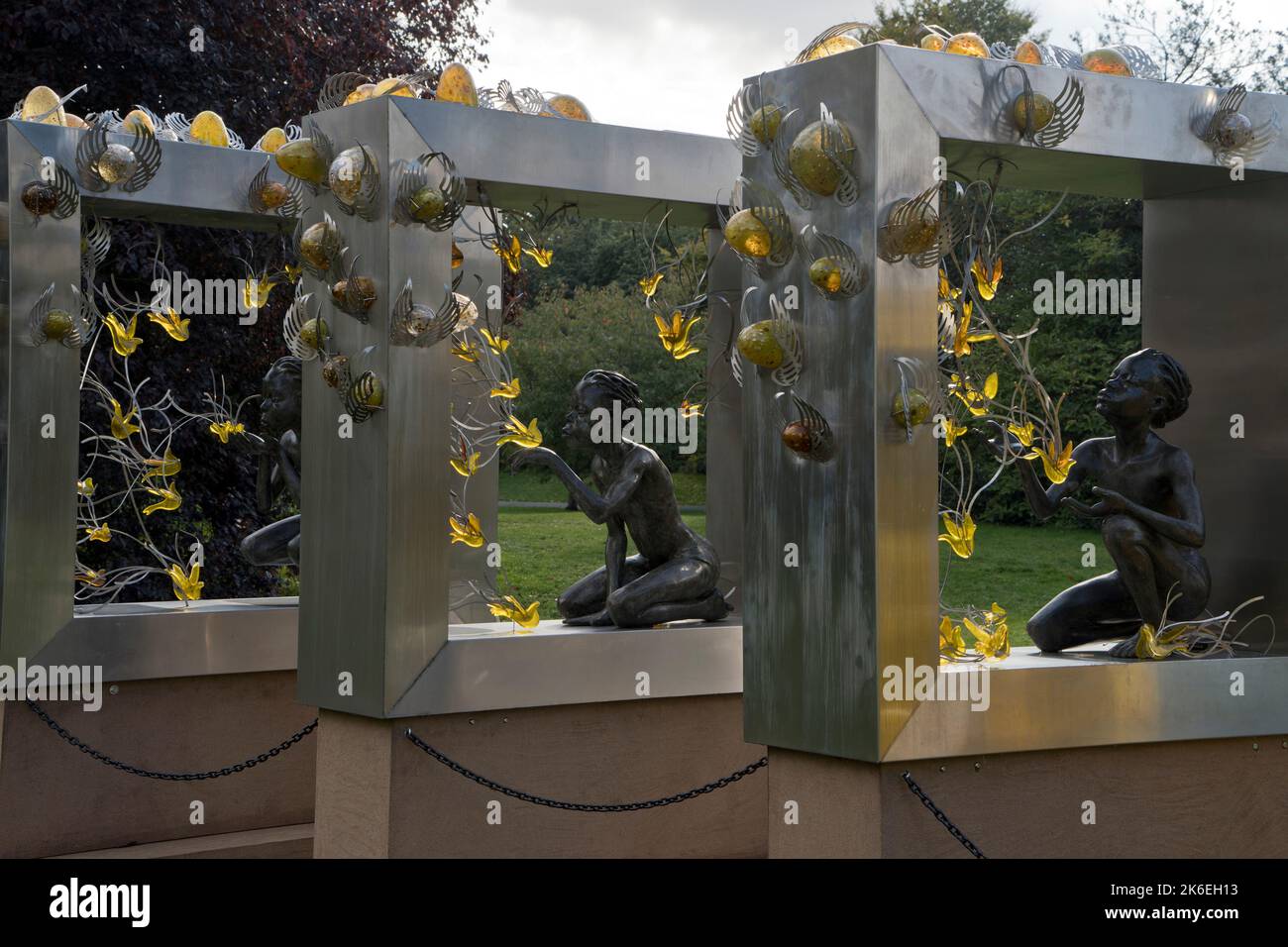 Views and visitors to the 2022 Frieze Arts fair sculpture park in