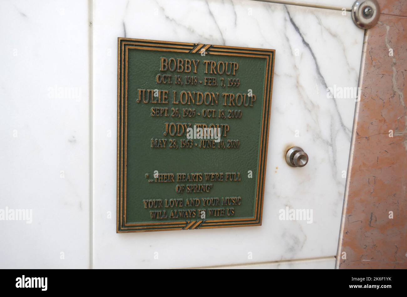 Los Angeles, California, USA 9th October 2022 Bobby Troup and Actress/singer Julie London Troup's Graves in Columbarium of Providence in Courts of Remembrance at Forest Lawn Memorial Park Hollywood Hills on October 9, 2022 in Los Angeles, California, USA. Photo by Barry King/Alamy Stock Photo Stock Photo