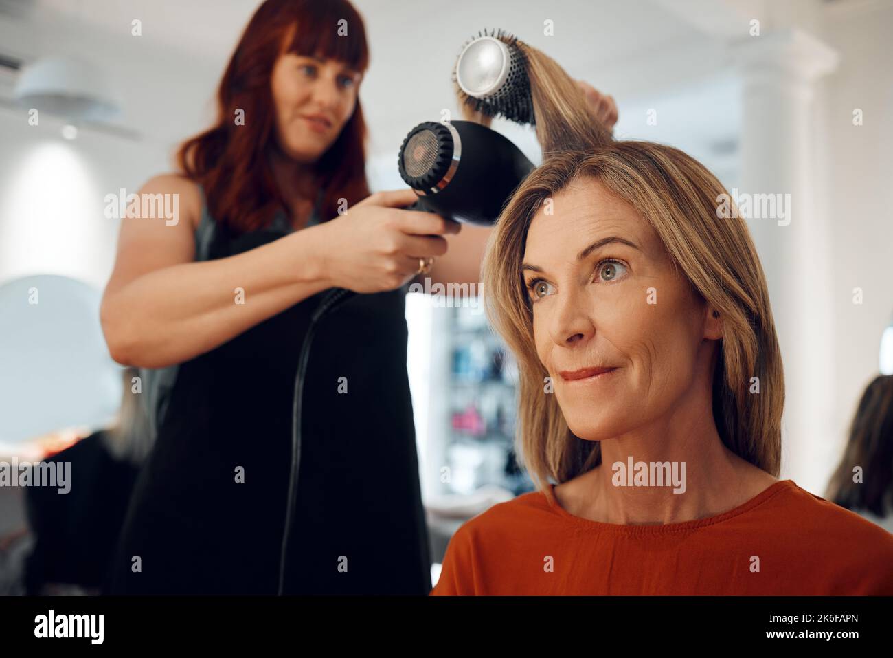 Elderly lady hair salon hi-res stock photography and images - Alamy