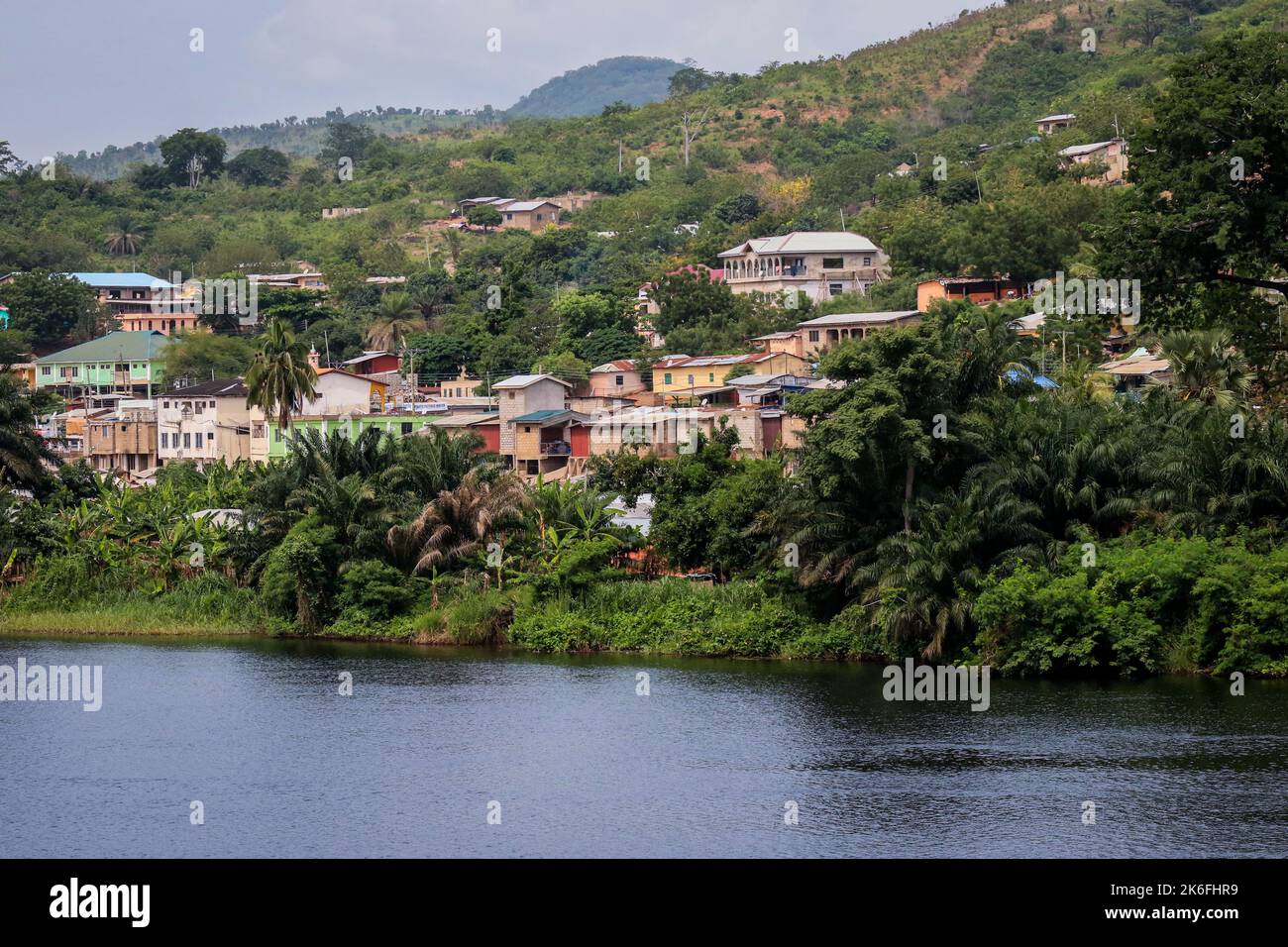  Amazing Natural Landscapes of Ghana Atlantic Ocean Coastline with Green ...