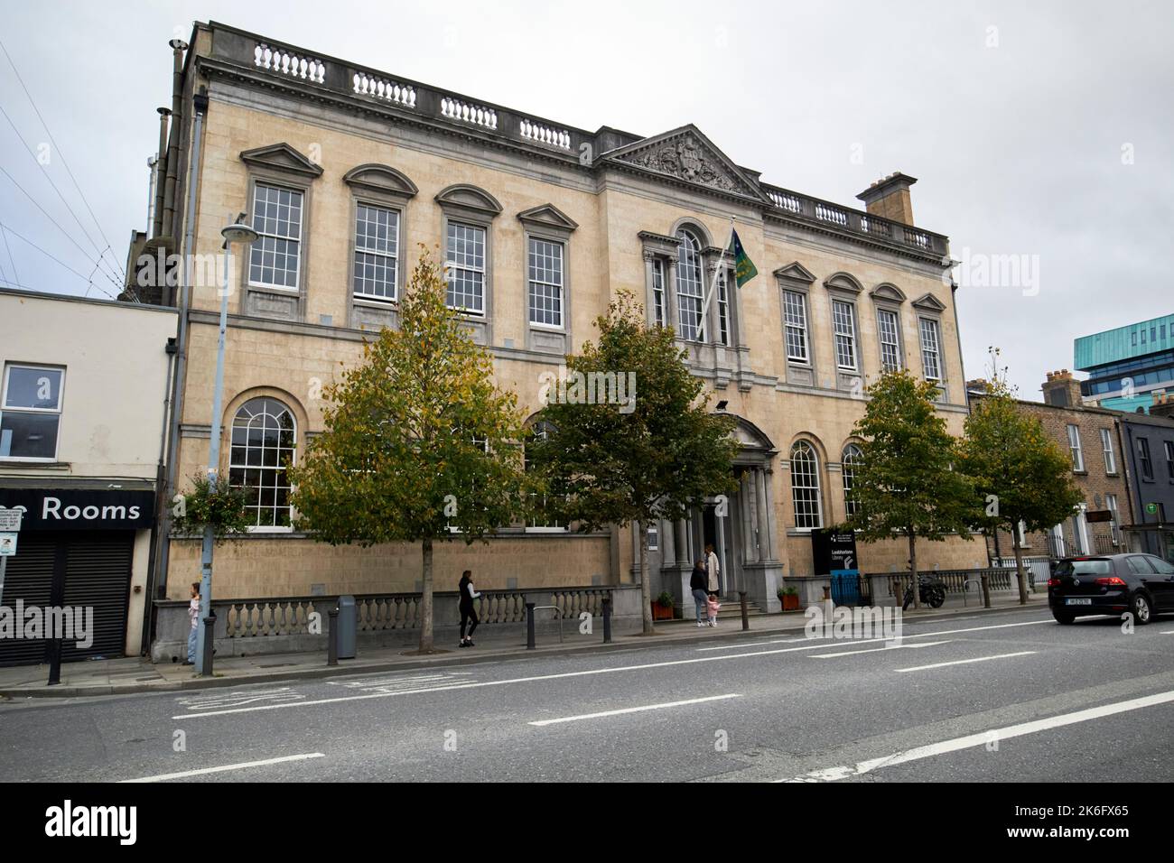 pearse street library dublin republic of ireland Stock Photo Alamy