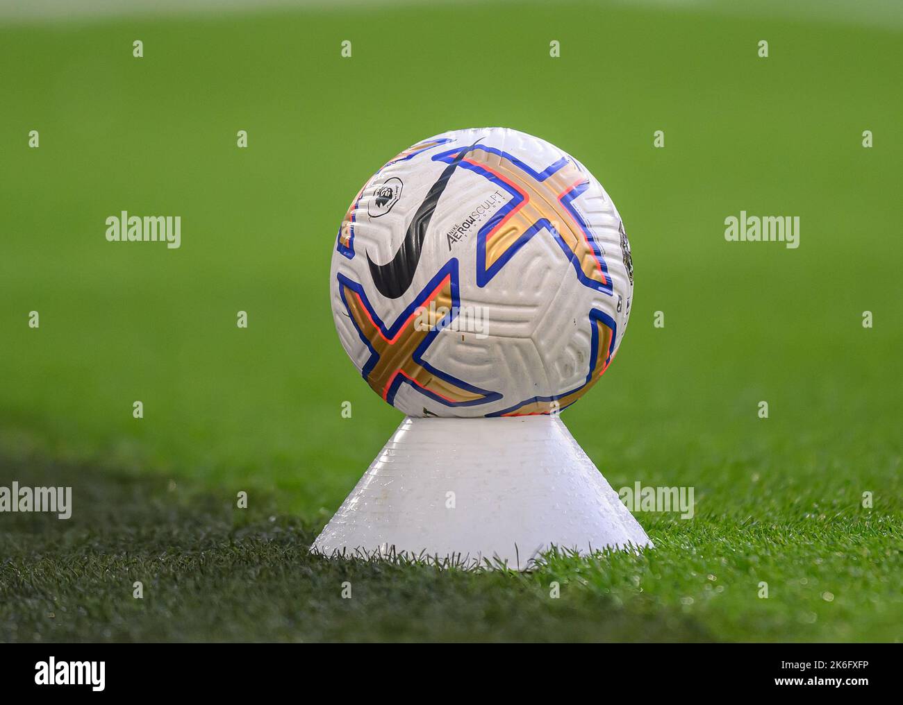 08 Oct 2022 - Brighton and Hove Albion v Tottenham Hotspur - Premier League - Amex Stadium  The official Nike Premier League football in use during the Premier League match at the Amex Stadium. Picture : Mark Pain / Alamy Live News Stock Photo