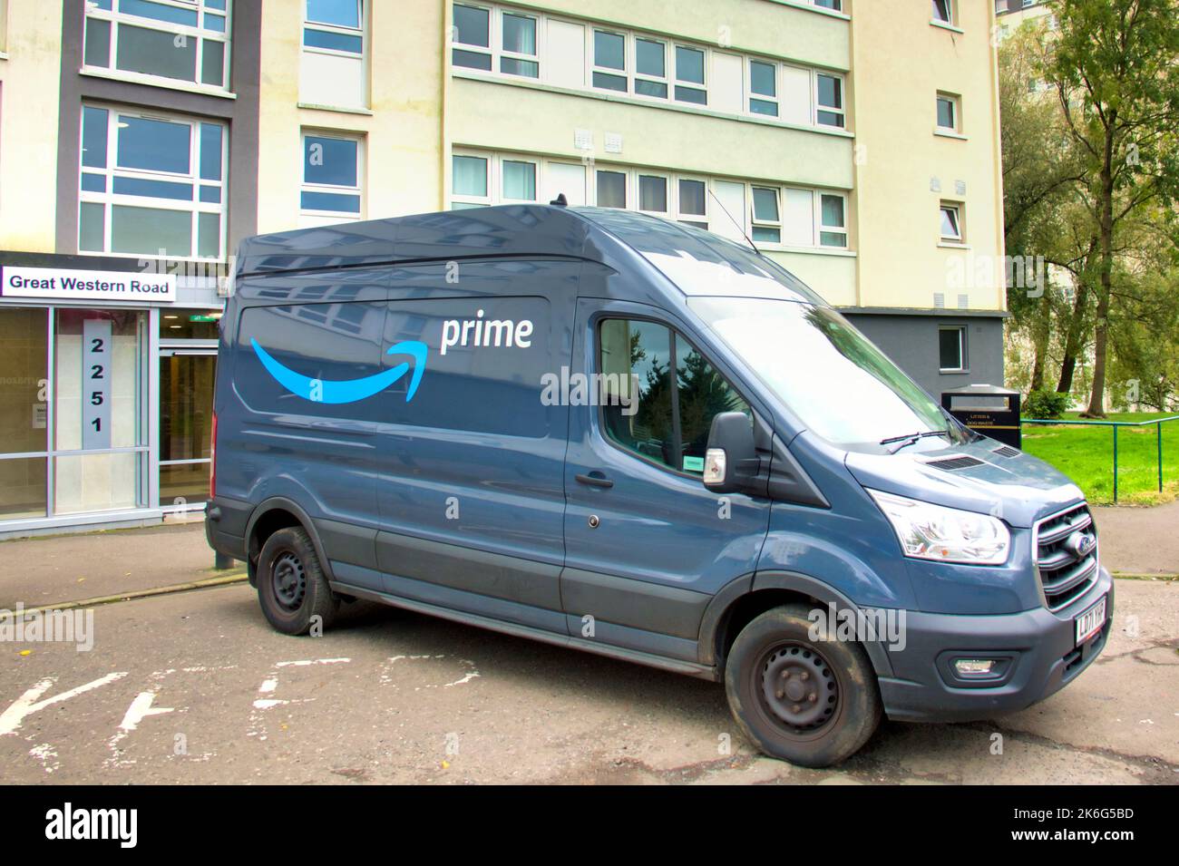 amazon logo on side of delivery van Stock Photo