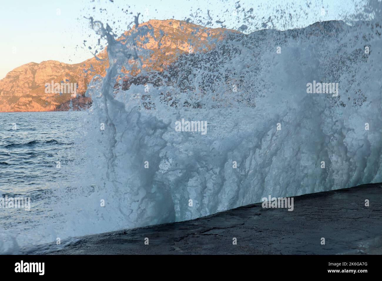 Sulla spiaggia del mare hi-res stock photography and images - Alamy