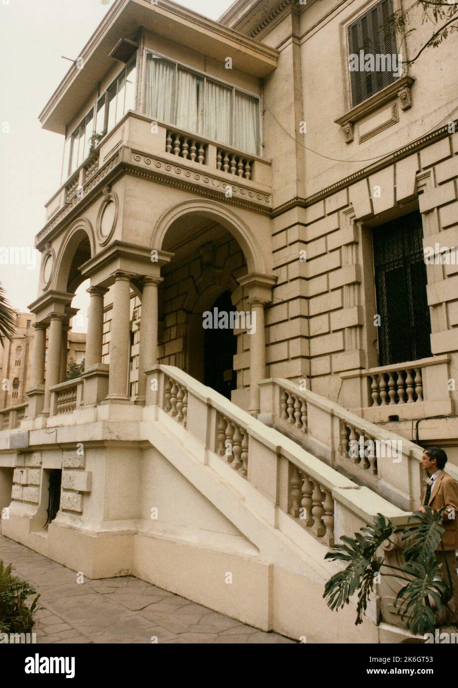 Annex office building interior hi-res stock photography and images - Alamy