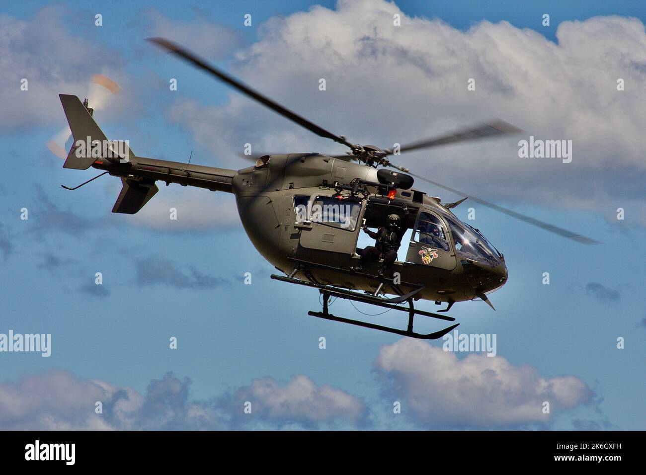 Commerical helicopters hi-res stock photography and images - Alamy