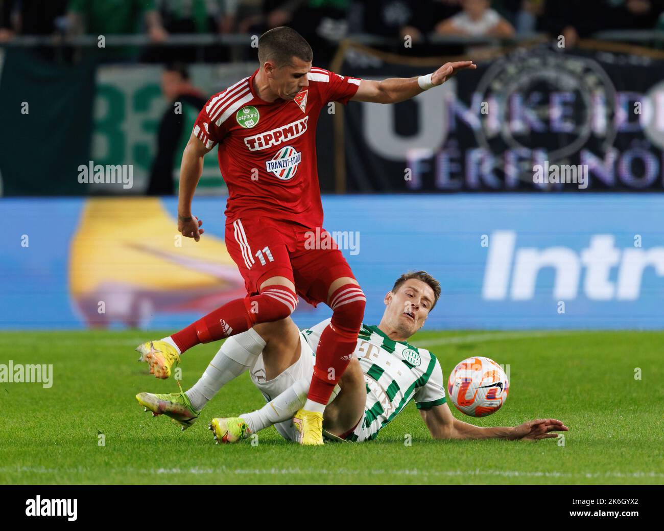 61 Ferencvarosi Tc V Paksi Fc Hungarian Otp Bank Liga Stock Photos,  High-Res Pictures, and Images - Getty Images