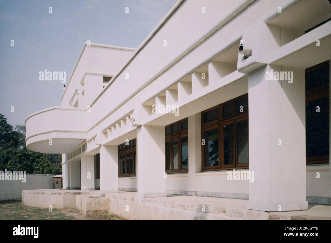 Consulate lahore hires stock photography and images Alamy