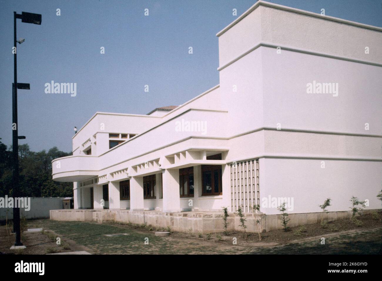 Lahore Consulate Office Building 1991, United States photographs