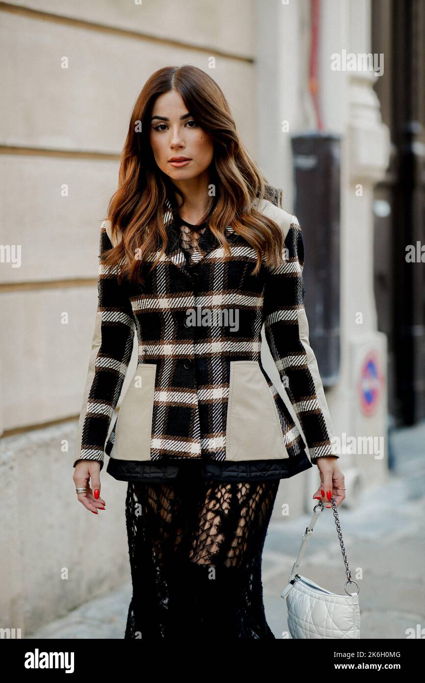 Street style, Valentina Marzullo arriving at Roger Vivier Spring Summer