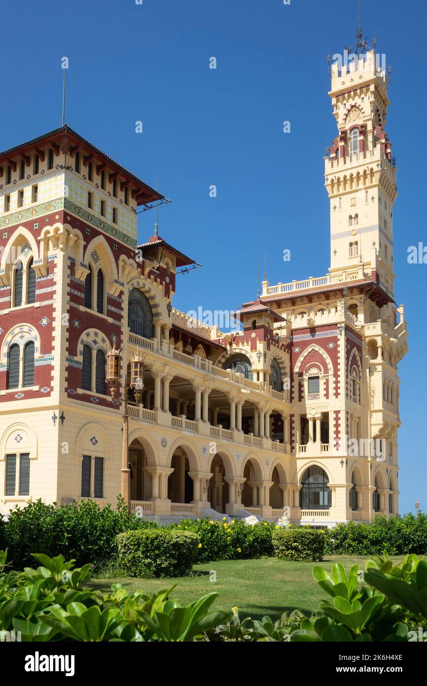Travel egypt alexandria gardens hires stock photography and images Alamy