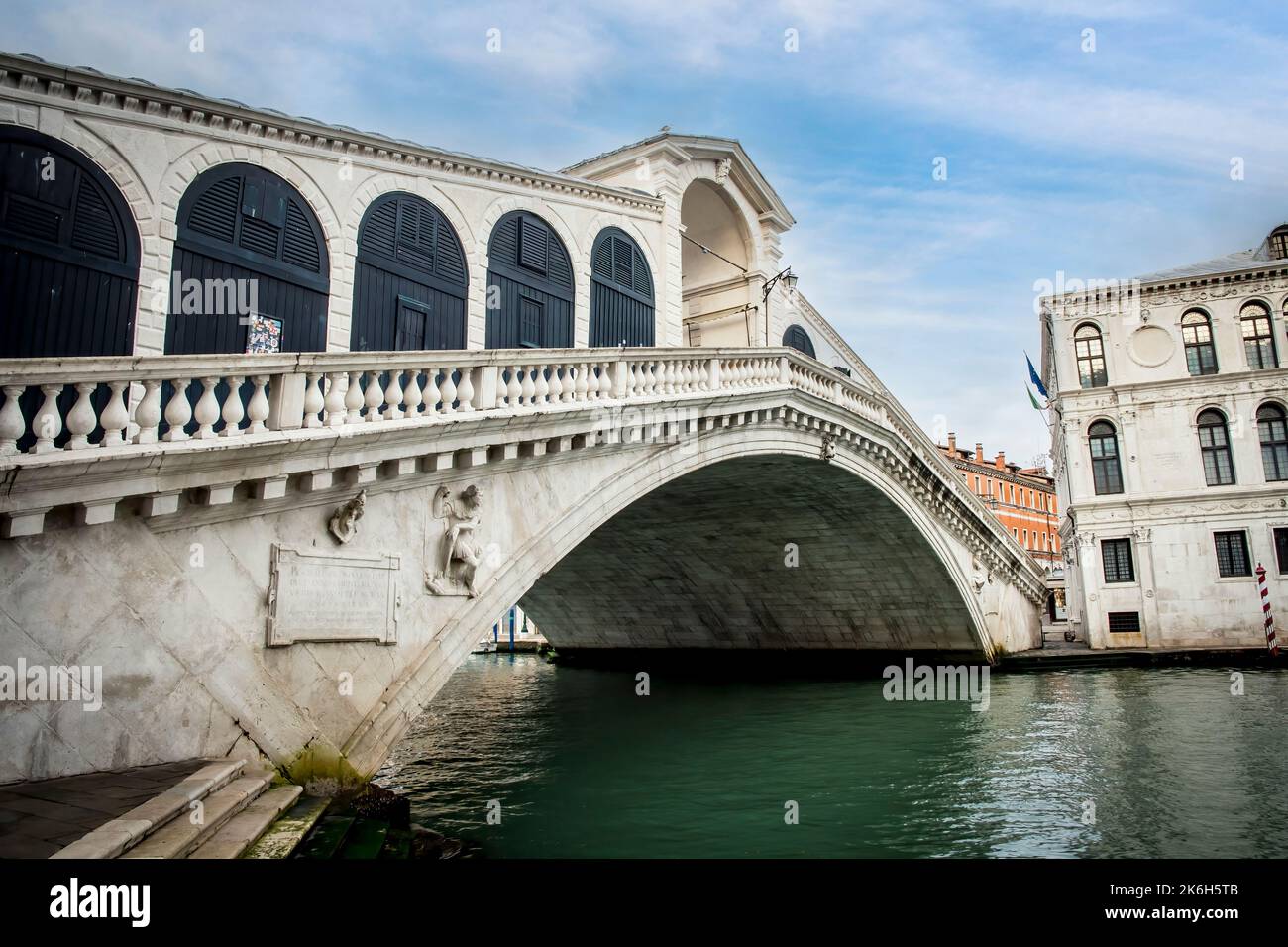 Rialto bridge across the Grand Canal Venice Stock Photo